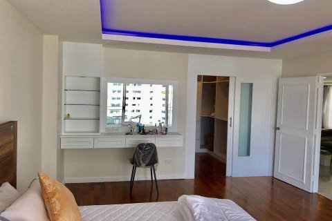 Condo à Bangkok, Thaïlande, 4 chambres  № 143023 - photo 7