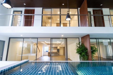 Таунхаус в Пхракханонге, Бангкок, Таиланд с 2 спальнями  № 143231 - фото 7