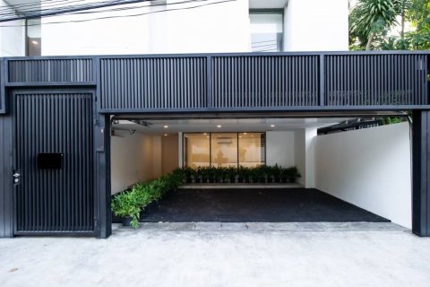 Таунхаус в Пхракханонге, Бангкок, Таиланд с 2 спальнями  № 143231 - фото 4