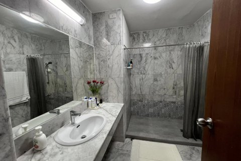 Townhouse in Bangkok, Thailand 4 bedrooms № 143022 - photo 11
