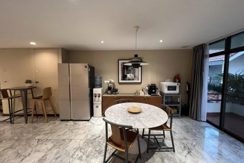 Townhouse in Bangkok, Thailand 4 bedrooms № 143022 - photo 5