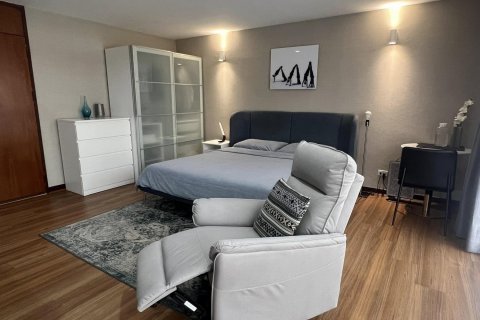 Townhouse in Bangkok, Thailand 4 bedrooms № 143022 - photo 12