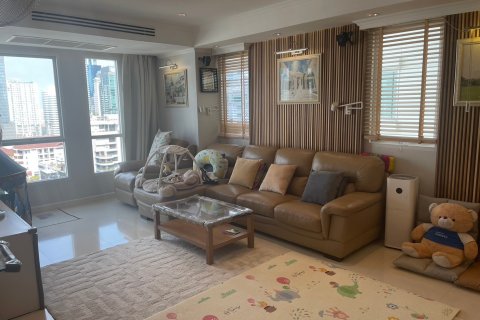 Condo à Bangkok, Thaïlande, 3 chambres  № 143020 - photo 1