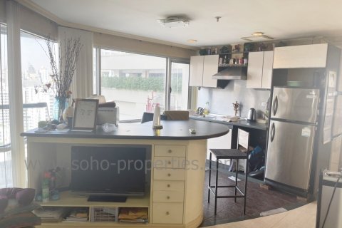 Condo in Bangkok, Thailand, 1 bedroom  № 143230 - photo 4