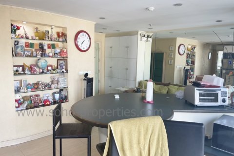 Condo in Bangkok, Thailand, 1 bedroom  № 143230 - photo 1