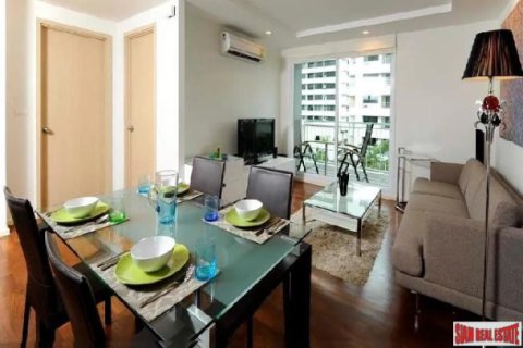 Apartment in Bangkok, Thailand 2 bedrooms № 194338