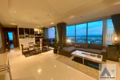 Condo in Khlong Toei, Bangkok, Thailand, 2 bedrooms  № 215317