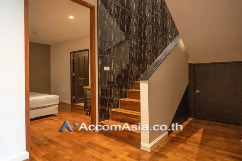 Duplex in Watthana, Bangkok, Thailand 3 Schlafzimmer № 215319 - Foto 4