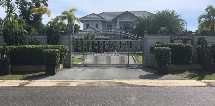 Дом в Ча-аме, Таиланд с 7 спальнями  № 161618