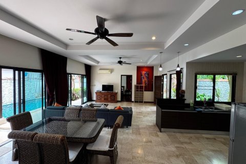 Вилла в Пхукете, Таиланд с 3 спальнями  № 161616 - фото 7