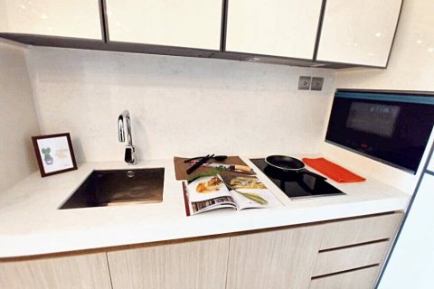 Condo in Bangkok, Thailand, 1 bedroom  № 114797 - photo 9