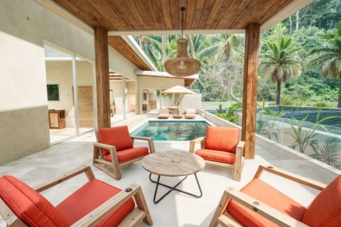 Villa in Ko Samui, Thailand 2 bedrooms № 114798 - photo 1