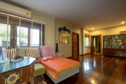 House in Chiang Mai, Thailand 3 bedrooms № 159995 - photo 12