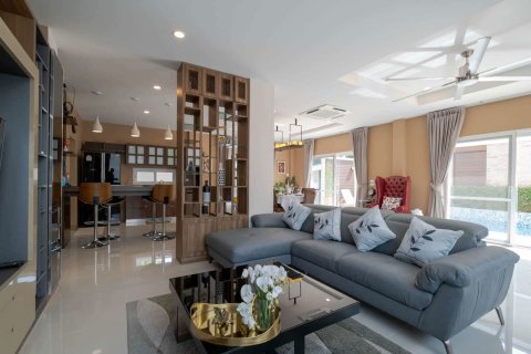 Villa in Chiang Mai, Thailand 4 bedrooms № 160001 - photo 6