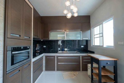 Villa in Chiang Mai, Thailand 4 bedrooms № 160001 - photo 9