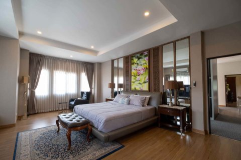 Villa in Chiang Mai, Thailand 4 bedrooms № 160001 - photo 12