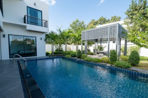 Villa in Chiang Mai, Thailand 4 bedrooms № 160000 - photo 2