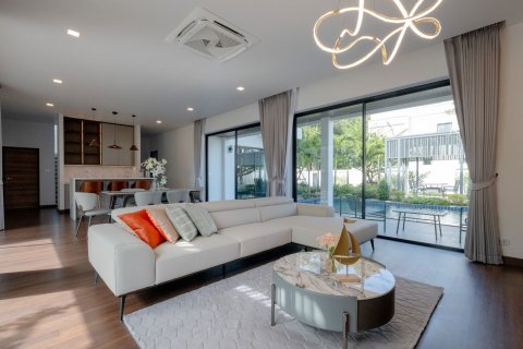 Villa in Chiang Mai, Thailand 4 bedrooms № 160000 - photo 7