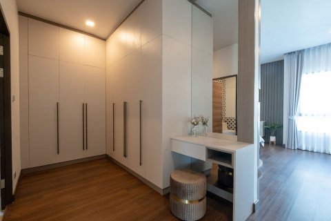 Villa in Chiang Mai, Thailand 4 bedrooms № 160000 - photo 15