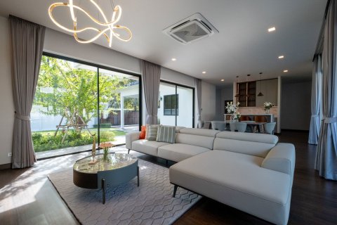 Villa in Chiang Mai, Thailand 4 bedrooms № 160000 - photo 8