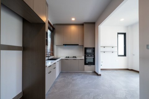 Villa in Chiang Mai, Thailand 4 bedrooms № 160000 - photo 10