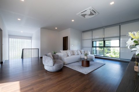 Villa in Chiang Mai, Thailand 4 bedrooms № 160000 - photo 16