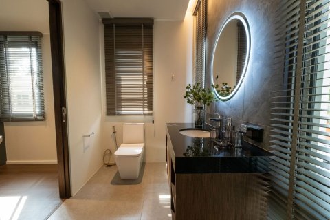 Villa in Chiang Mai, Thailand 4 bedrooms № 159997 - photo 27
