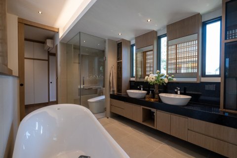 Villa in Chiang Mai, Thailand 4 bedrooms № 159997 - photo 24