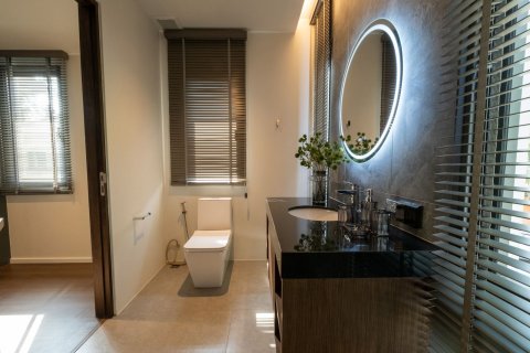 Villa in Chiang Mai, Thailand 4 bedrooms № 159997 - photo 27