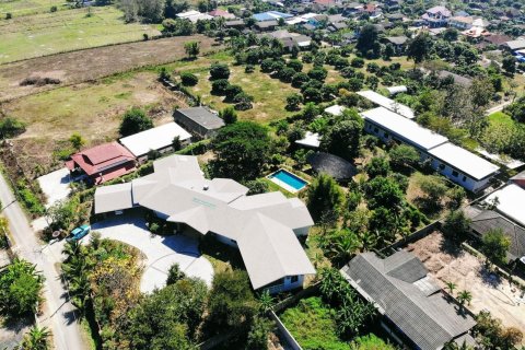 Villa in Chiang Mai, Thailand 6 bedrooms № 159998 - photo 4