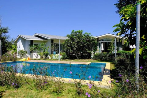 Villa in Chiang Mai, Thailand 6 bedrooms № 159998 - photo 7