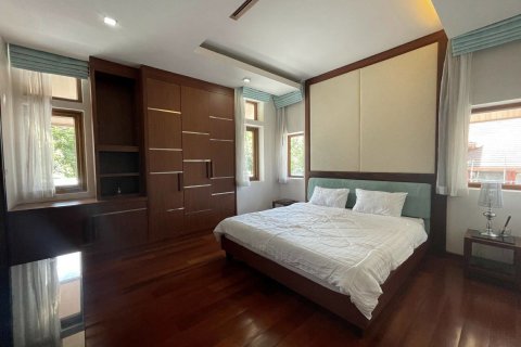 House in Chiang Mai, Thailand 4 bedrooms № 159996 - photo 14