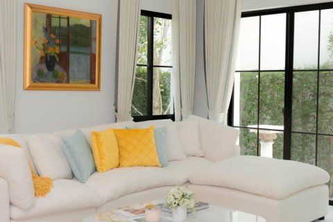 Villa in Bangkok, Thailand 4 bedrooms № 133616 - photo 7