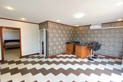 House in Pattaya, Thailand 4 bedrooms № 133614 - photo 27