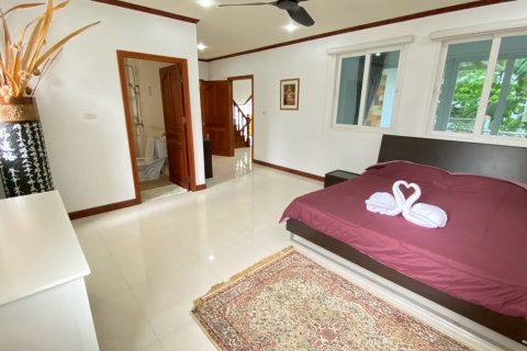 House in Pattaya, Thailand 4 bedrooms № 133614 - photo 18