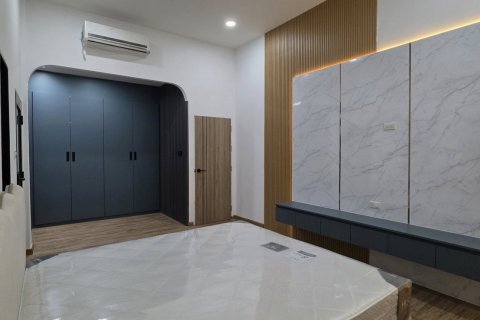 House in Pattaya, Thailand 3 bedrooms № 133613 - photo 13