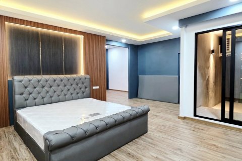 House in Pattaya, Thailand 3 bedrooms № 133613 - photo 11