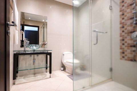 House in Chon Buri, Thailand 4 bedrooms № 133612 - photo 21