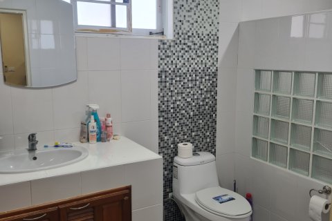 House in Rayong, Thailand 3 bedrooms № 170532 - photo 5