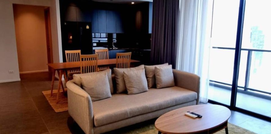 Condo in Bang Rak, Bangkok, Thailand, 2 bedrooms  № 170535