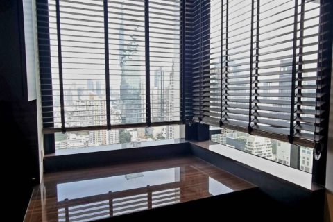 Condo in Bang Rak, Bangkok, Thailand, 2 bedrooms  № 170535 - photo 4