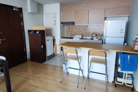 Кондоминиум с 2 спальнями в Ваттхане, Бангкок, Таиланд № 139521 - фото 2