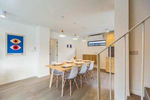 Villa in Chiang Mai, Thailand 4 bedrooms № 163875 - photo 11