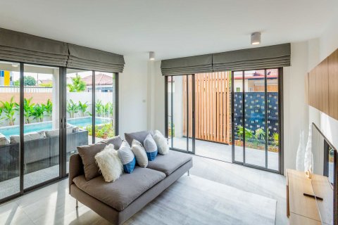 Villa in Chiang Mai, Thailand 4 bedrooms № 163875 - photo 10