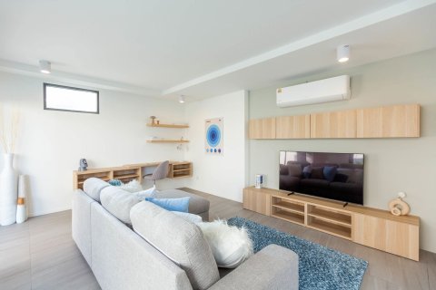 Villa in Chiang Mai, Thailand 3 bedrooms № 163874 - photo 22