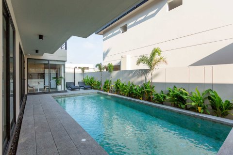 Villa in Chiang Mai, Thailand 3 bedrooms № 163874 - photo 9