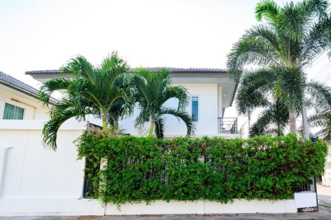 Villa in Pattaya, Thailand 2 bedrooms № 163879 - photo 7