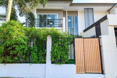 Villa in Pattaya, Thailand 2 bedrooms № 163879 - photo 6