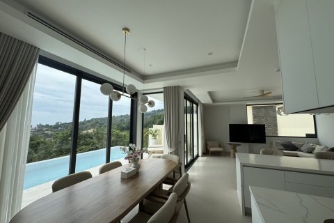 Villa in Pattaya, Thailand 4 bedrooms № 163878 - photo 7