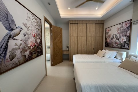 Villa in Pattaya, Thailand 4 bedrooms № 163878 - photo 24
